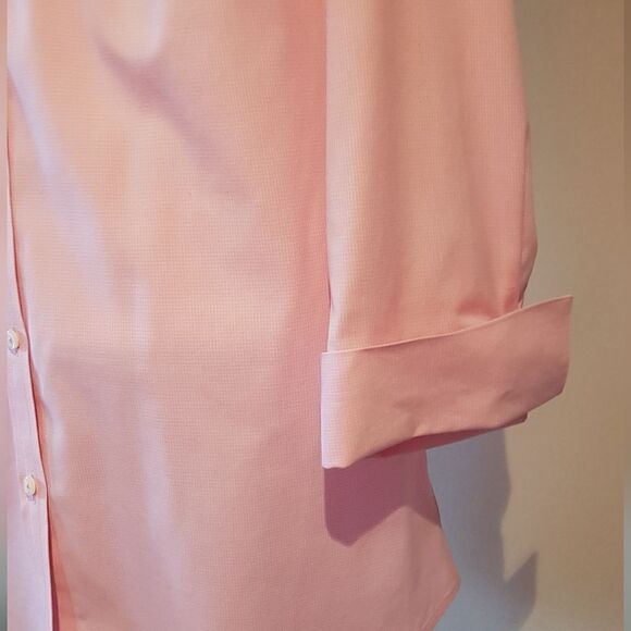 DENVER HAYES *NWOT* Classic Fit PINK Button Up Blouse 3/4 Sleeve & Cuff * Small - Picture 6 of 11